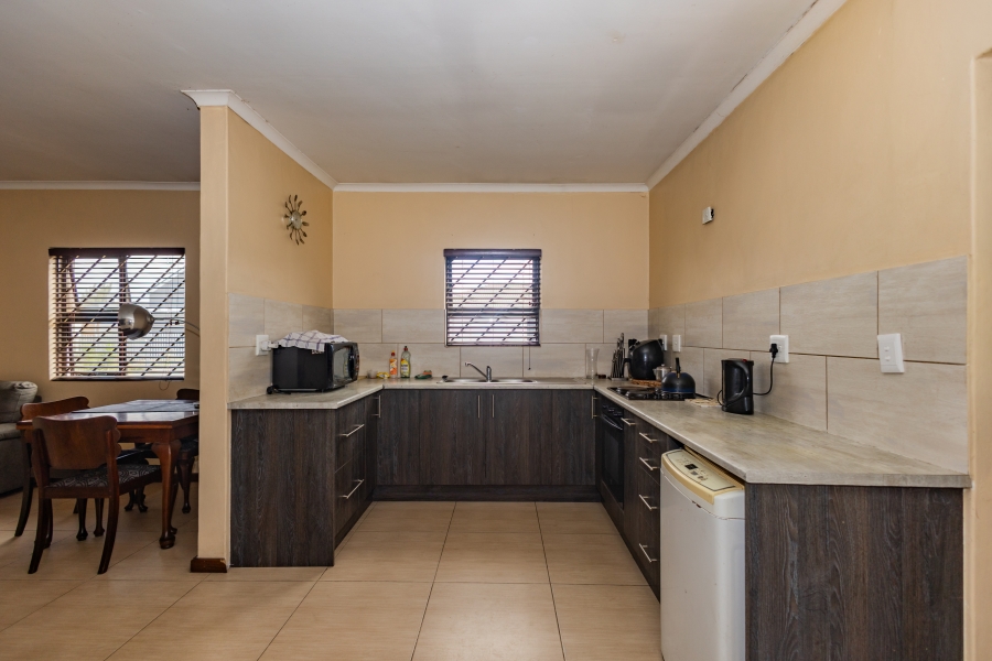3 Bedroom Property for Sale in Viking Village Western Cape